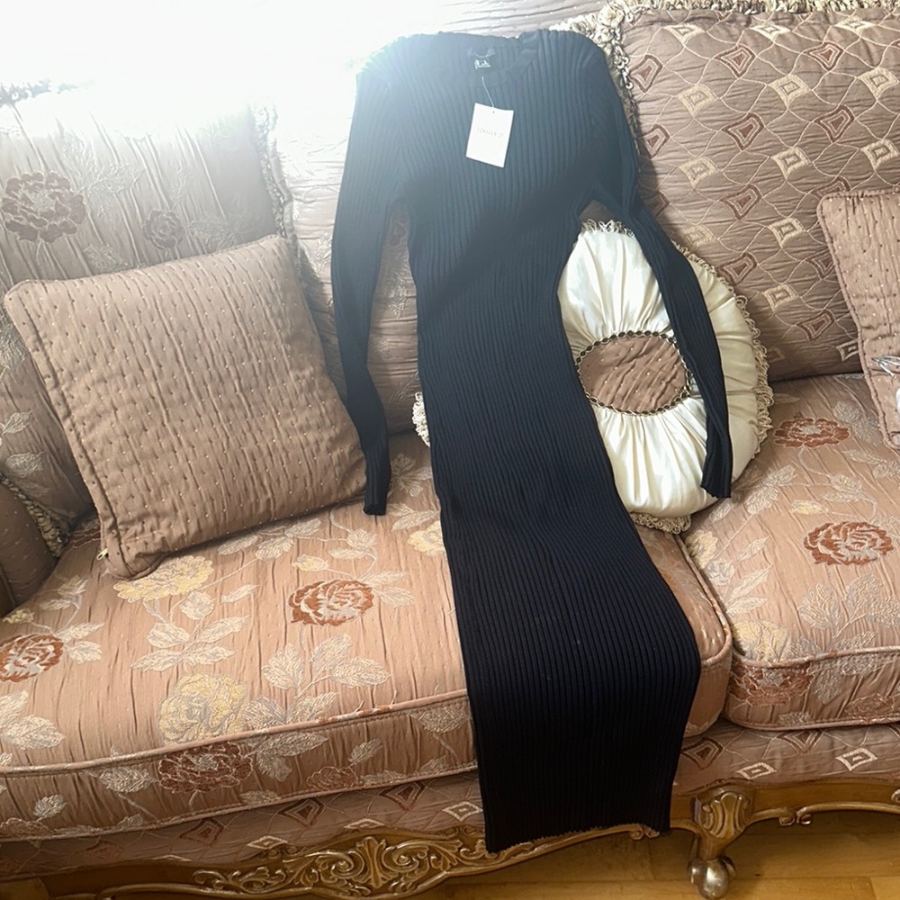 Elegant Black Ribbed Dress